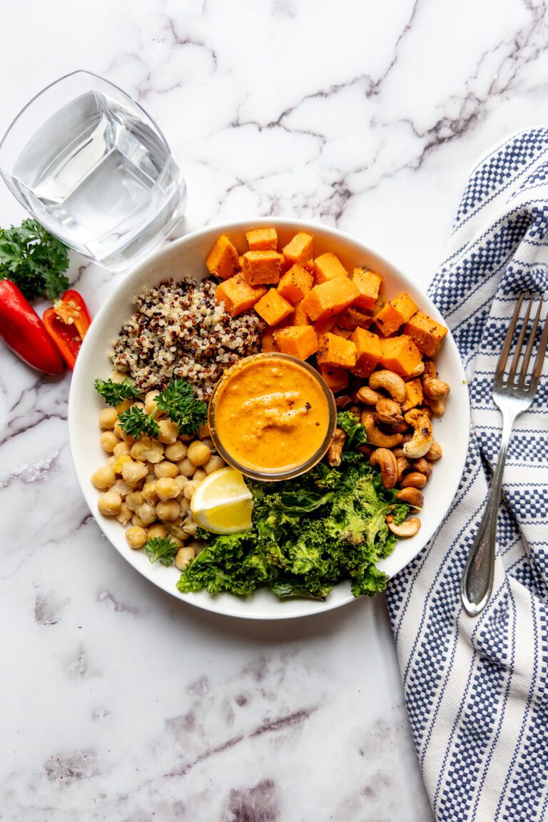 Mediterranean Chickpea and Quinoa Bowls